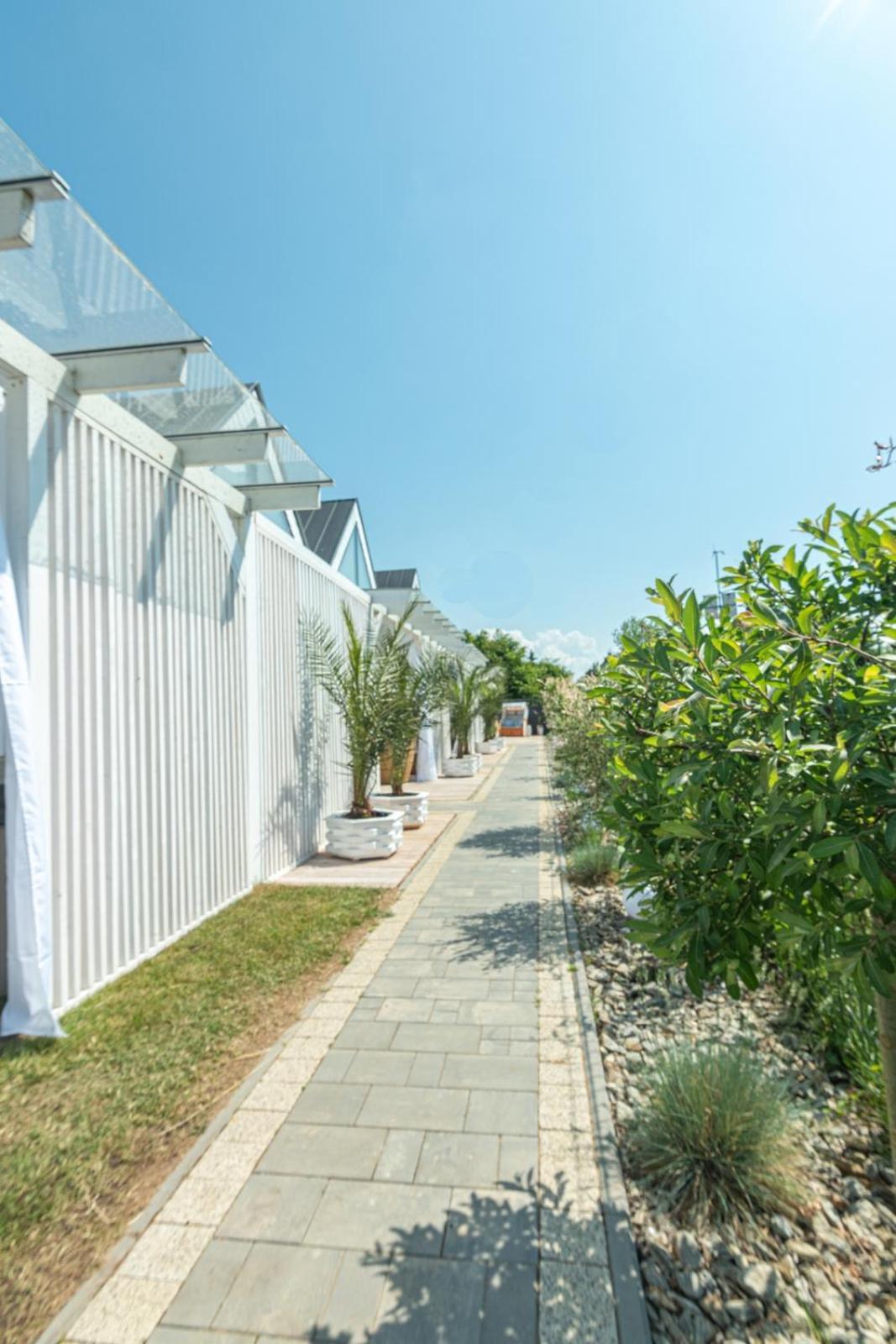 Summer House-Nowoczesne Domki Z Jacuzzi I Ladowarka Do Samochodu Wrzosowo  المظهر الخارجي الصورة